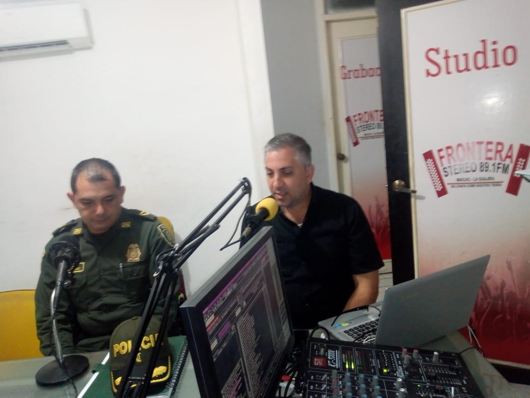Alcalde <a href="/Dasukimohamed/">Alcalde Dasuki</a> y comandante Policía #Maicao,  repudia el asesinato del comerciante Helmer Castro y ofrece 10 millones de recompensa para dar con móviles y autores del hecho.
#Maicaounida
#Maicaocambia