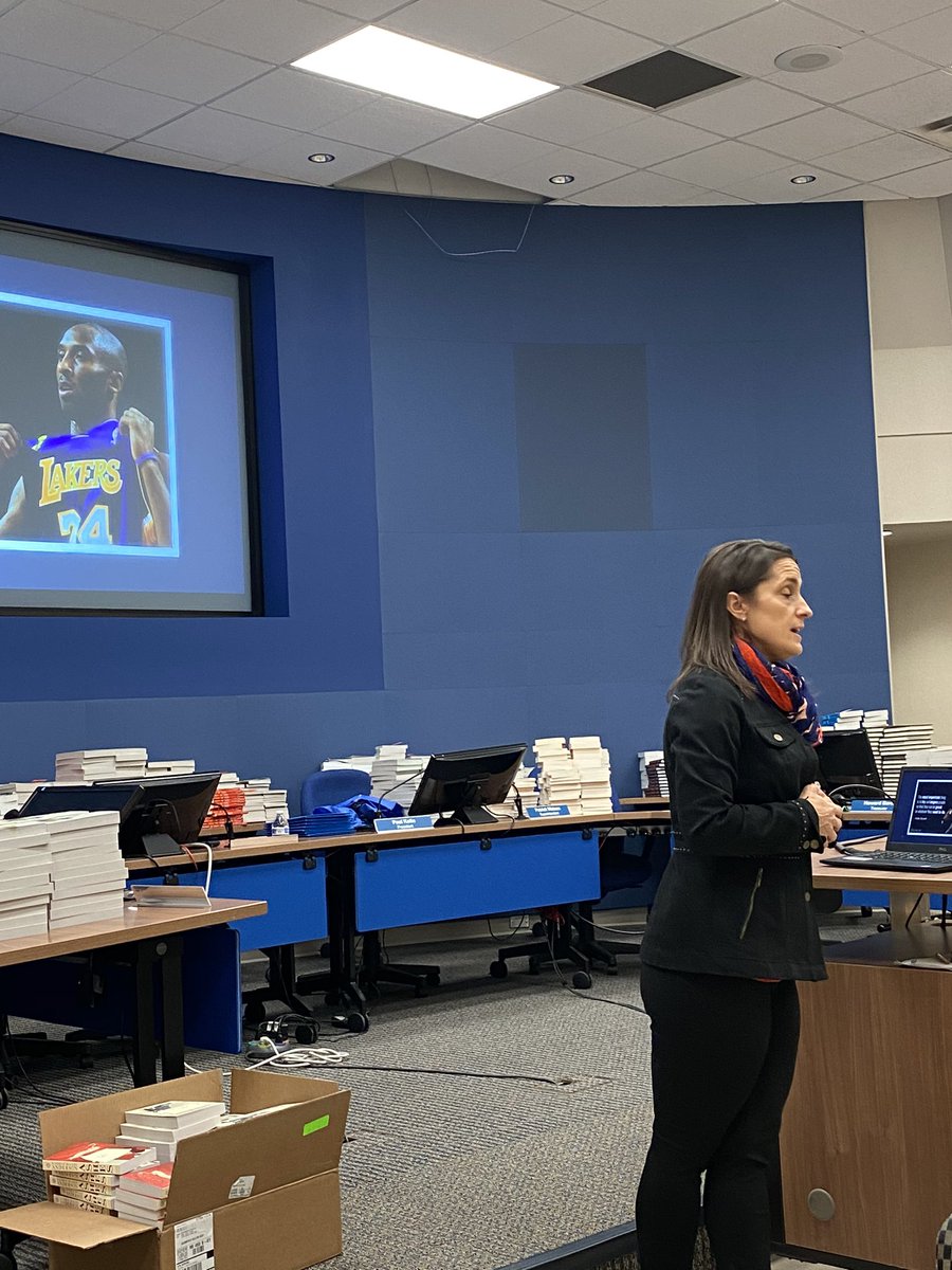 JodiBalconi's tweet photo. Thankful for the leadership supporting the Galileo Teacher Leadership Consortium! #togetherwecan #galileoleads #designingopportunities @galileoleads212 @galileoalumni https://t.co/x91ekqAPbG