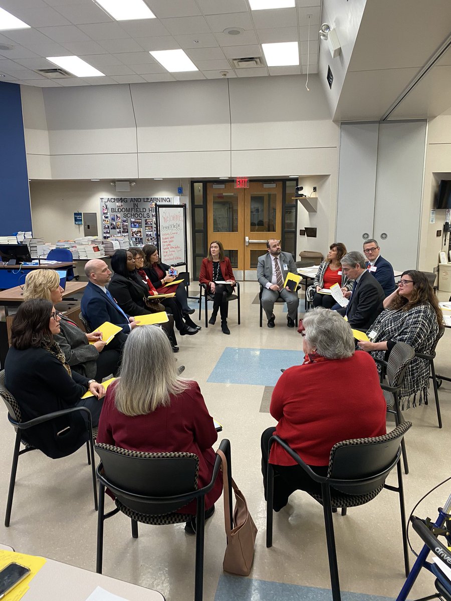 JodiBalconi's tweet photo. Thankful for the leadership supporting the Galileo Teacher Leadership Consortium! #togetherwecan #galileoleads #designingopportunities @galileoleads212 @galileoalumni https://t.co/x91ekqAPbG