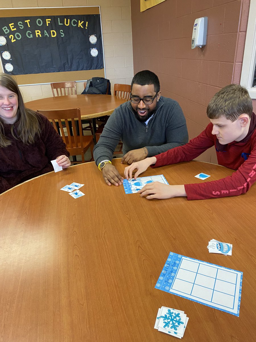 HornbacksView's tweet image. Winter Games for Pioneer Pathways today!  They had so much fun ❤️