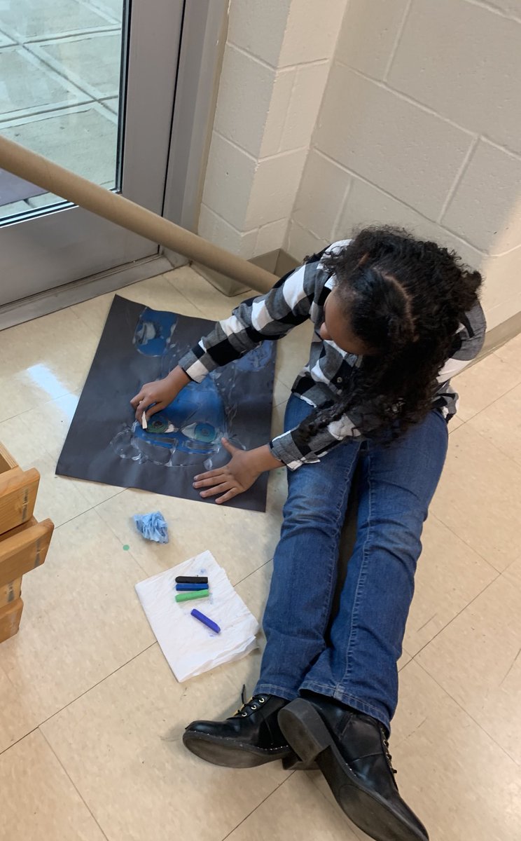 jenhaught's tweet photo. “Chalk” it up to some great art 
#proudartteacher https://t.co/nCaDoIJOoo