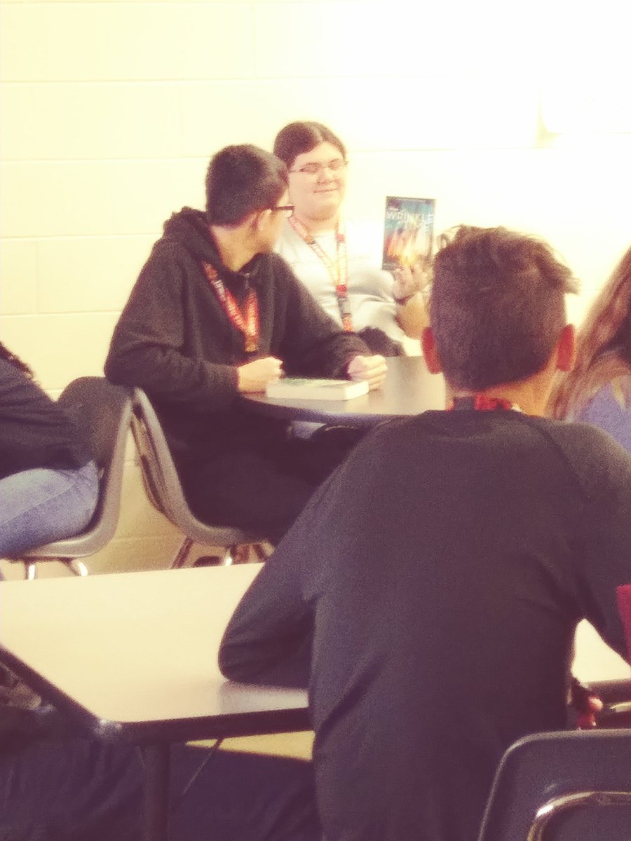 yogiMcKenzie's tweet photo. Students brought in their favorite books and explained why the book was better than the film! #thebookisalwaysbetter #vcsclw2020 @TitansLibrary @UHSTitans411 https://t.co/buZ9FtjCul