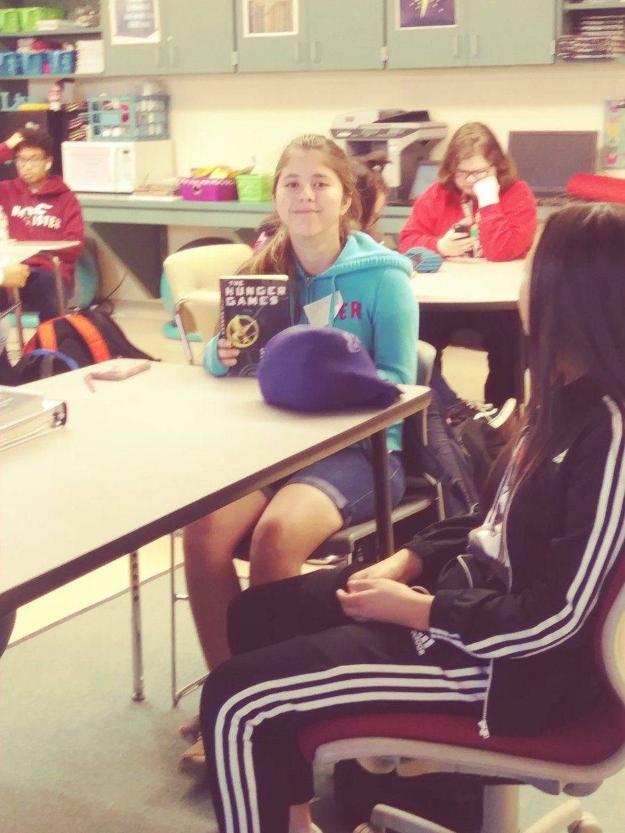 yogiMcKenzie's tweet photo. Students brought in their favorite books and explained why the book was better than the film! #thebookisalwaysbetter #vcsclw2020 @TitansLibrary @UHSTitans411 https://t.co/dT7yVrJNDR