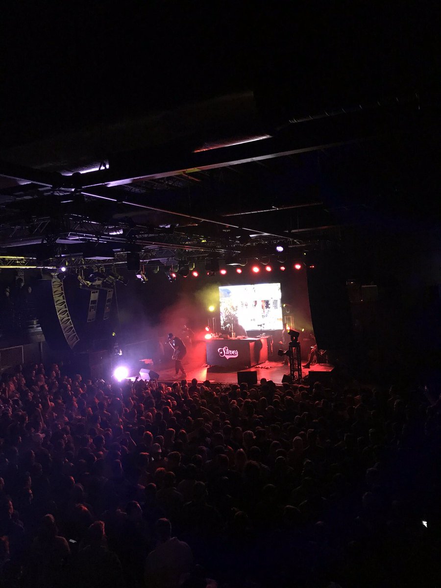 hannahd04's tweet photo. 1 year ago Mpls traveled through snow and temps colder than Antarctica for the best concert by far! @Mike_Stud 
#theFinalMikeStudTour #SoWorthIt #ComeBack
@Kat_Cronk @Heffron18 https://t.co/zq0J5eFaIL
