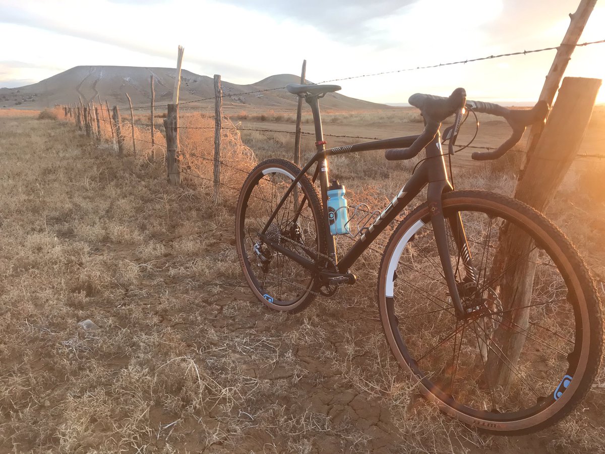 mtb_shaun's tweet photo. Sunset ride to end the day on @TrekBikes Crockett loaded with fun stuff from @crankbrothers @Wolf_Tooth_Comp @TheESIGrips @ridewtb @AsbParts #twinspokes #zincwheels #resolutetires #rctwrap #candypedals https://t.co/s6hgxs6kyA