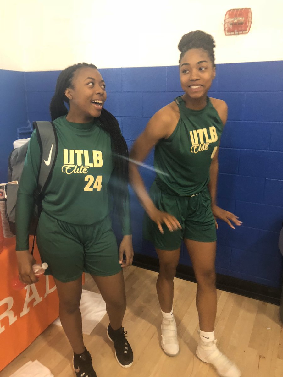 SkyDiggDallas's tweet photo. Came to check on family tonight as Ranger played Grayson and got to see @Sierra_MJA and Tailor Broussard compete against each other! Proud of you ladies! #UTLBAlumni #JucoKids #WeGrind #BelieversNeverDie #Ranger #Grayson https://t.co/NojbwG3B8j