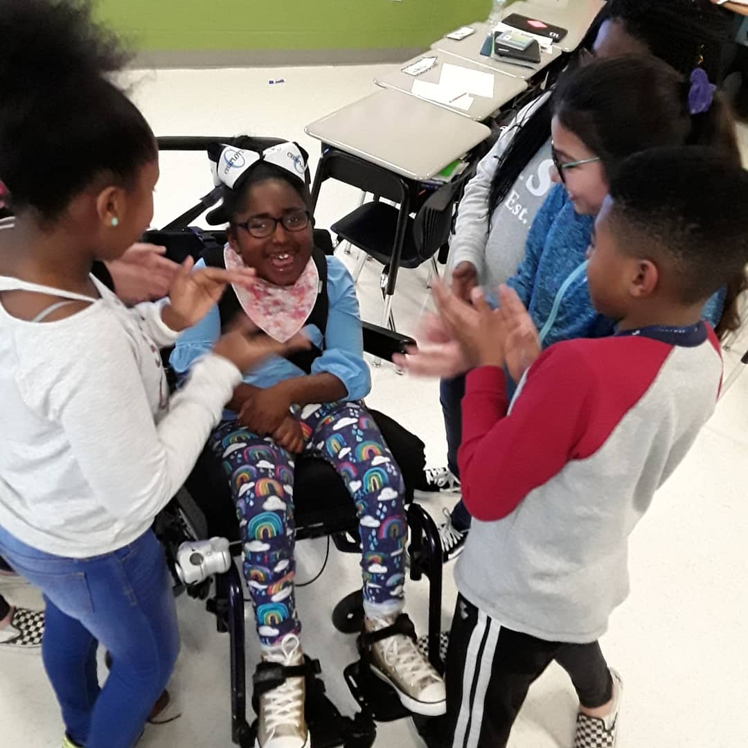 MellyMel2525's tweet photo. Charlotte &amp; Javon got "good news phone calls" home today!! This is what bridging the gap looks like EVERY...SINGLE...DAY...in Mrs.Keel's class.The Keel Kids gathered around Charlotte and started clapping for her! She knew it with that BIG OLE' GRIN!! 😍😍 https://t.co/kwVeEqjPmM