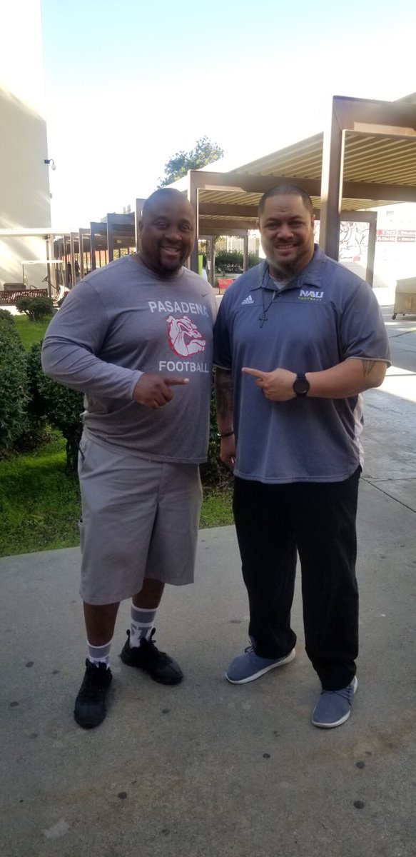 Thank you to Junior Tanuvasa, Outside Linebackers Assistant Coach from Northern Arizona University, for visiting the Doghouse today!