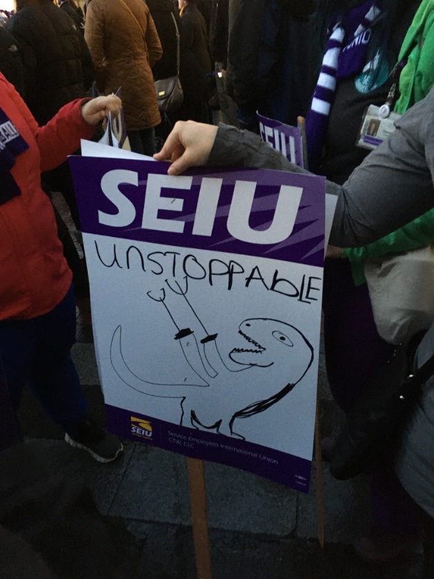 ihmeunion's tweet photo. @SEIU1199NW @SEIU We also met some of the amazing @uwmedicine Occupational Therapists who recently unionized with @seiu925 and are bargaining their first contract!!! Standing strong with our fellow workers has never felt so powerful.
#UnitedForSafetyAtSwedish #OTRex #1u #OrganizingWhatMatters https://t.co/VXuWdylkM0