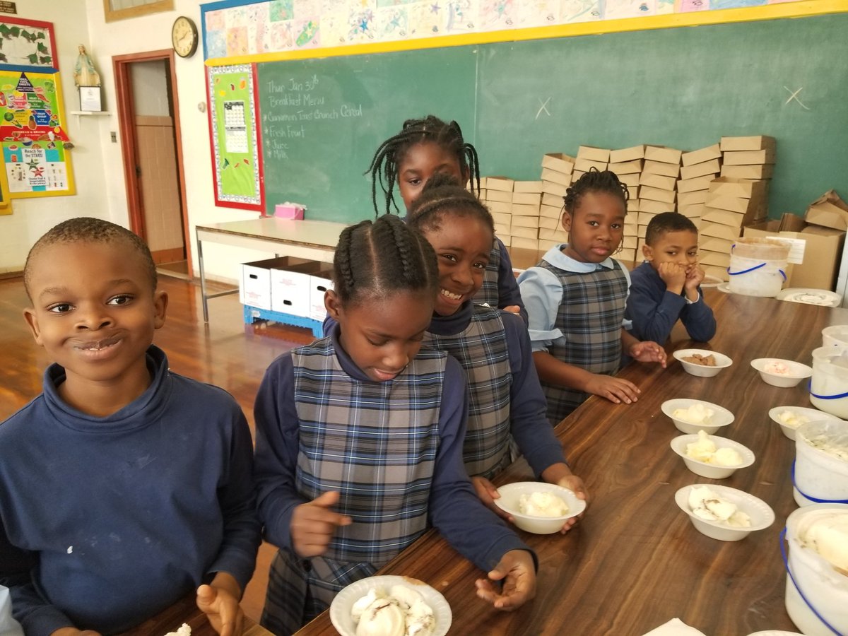 BVMSchoolDarby's tweet photo. We love our students!! @SrVirginiaBVM @AOPS_Schools @ArchPhilly https://t.co/diZyIxImBa