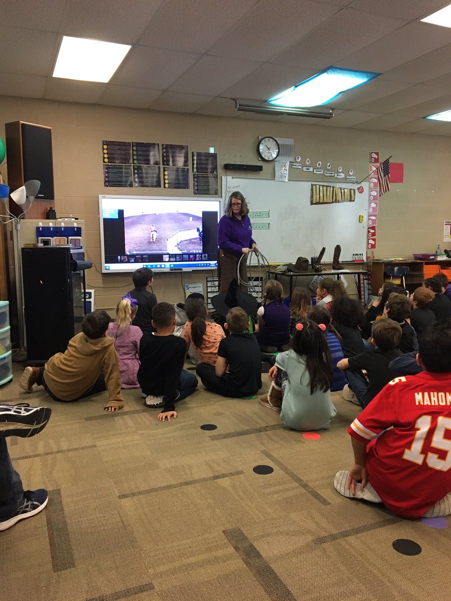 Kansas Day fun! 🌻 #eaglesbelieve475