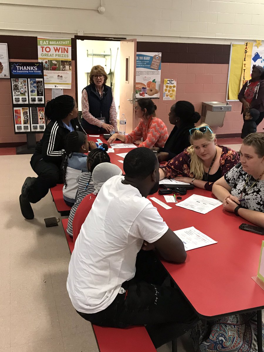 Data and Dine at Sadie Tillis was a success!  Thank you to our middle schools for bringing forth this idea last school year. So proud of the team we are building at Tillis! #teamduval