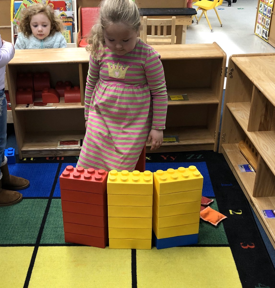 Aculick4K's tweet photo. It’s so fun to see their imagination at work. These two girls wanted to pretend to put on makeup in the block center. I ask what they would need to put on their makeup.  They decided that they needed a vanity and chair🤗🥰 #WeLeadWGE #preschool #welearnthroughplay https://t.co/O6u1rH7Of2