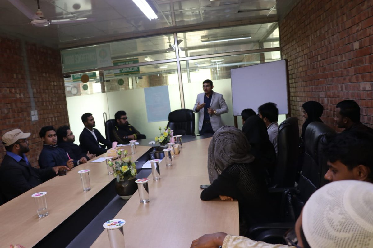minhajihc's tweet photo. Glad to be invited as the speaker to share my experience in establishing Model OIC and expanding MOIC family across the country. I demonstrate a panoroma view from journey of OIC to the concept of Model OIC, diplomatic excellency to professional life. https://t.co/t6CaRqhpur