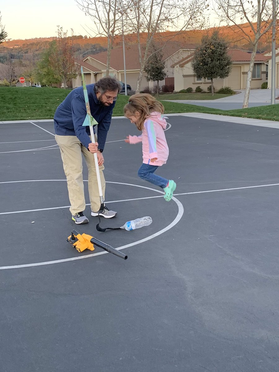 ALecheler's tweet photo. There is not much I had in common with Kobe (for better and worse), but I see him there.  Absolutely nothing better than being a #girlsdad https://t.co/IoM7JYHvg3