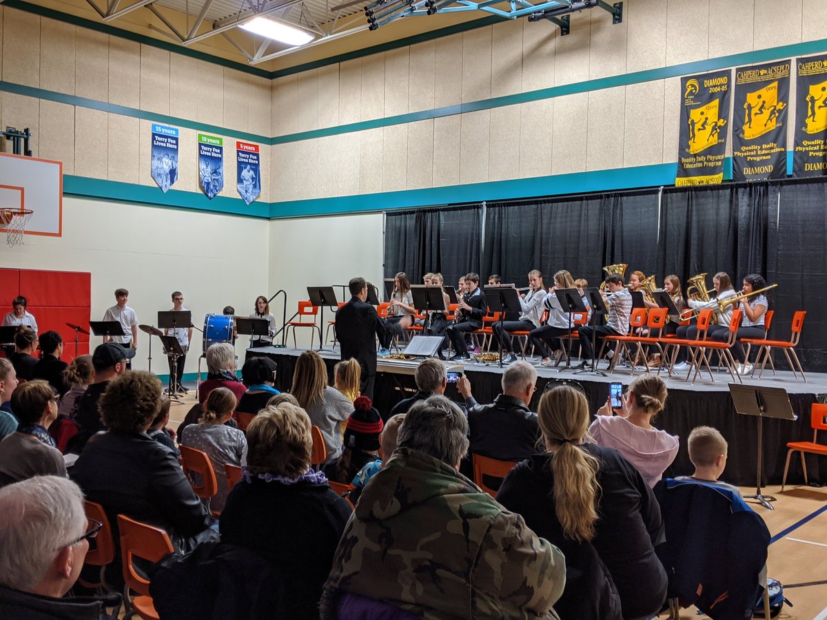 JACuddy's tweet photo. Grade 8 band had a wonderful performance. Way to go Jaguars.#rrvsd #jacuddy #MusicEducation https://t.co/TxpkczESqk