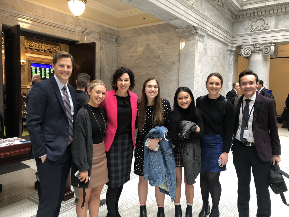 Suzanne Harrison tweet media