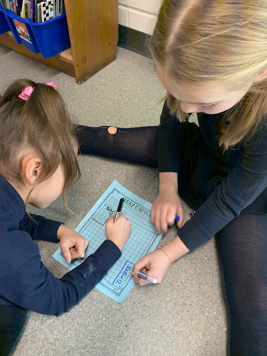 adgamarose's tweet photo. Playing Array Capture to practice multiplication! #MathIsTheBest https://t.co/SmVguTRUQh