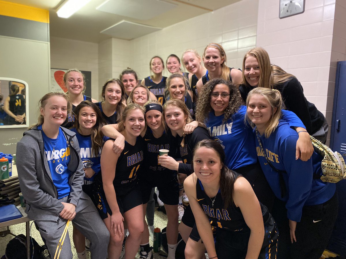 BriarCliffWBB's tweet photo. Such a fun team win tonight vs Mount Marty! 
🏀80-61
🏀Had 4 players in double digits
@alyssacarley23 with 17
@konnorsudmann with 16
@SlaughterPayton with 13 (3-4 from deep)
@SarahDreckman with 12 (100% from the field 🤭)
🏀16 Assists 
🏀@Madelyn1331 with 12 boards

#FAMILY 🐴 https://t.co/Kt2SUAfo6M