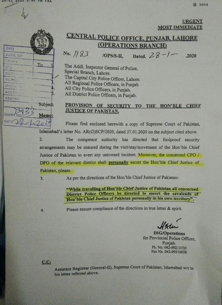 rafay_alam's tweet photo. In other news, CJP has directed DPOs to personally escort his motorcade whenever he's on their District. 

#ItsGoodToBeTheCJP https://t.co/qaUzN5hts5