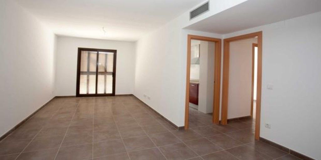 iandimac's tweet image. ¿Sabías que las reformas y reparaciones pueden elevar hasta en 210 euros las mensualidades del alquiler en Madrid y en un 20% el precio de venta de una casa?👇 
buff.ly/36v1c4K