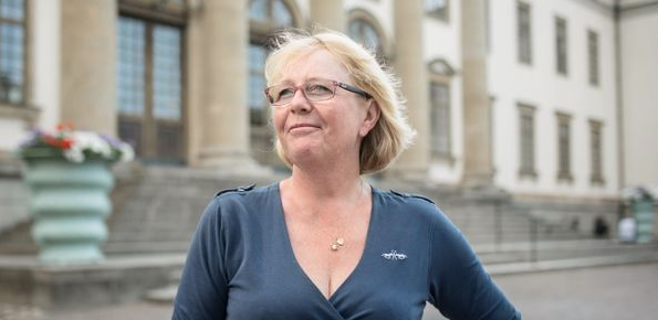 OmniPolitik's tweet image. Irene Svenonius: ”Jag krigar för att slå vakt om välfärden” omni.se/svenonius-jag-…