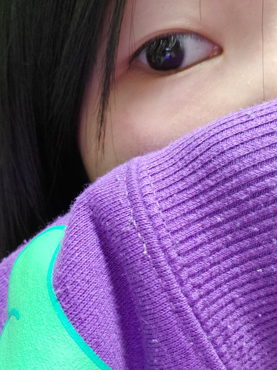 はっしー くそ泣いて寝た次の日 二重になるの悲しいけど嬉しい笑 夢の二重 前も泣いた次の日なった 笑 明日になったら一重に戻るの