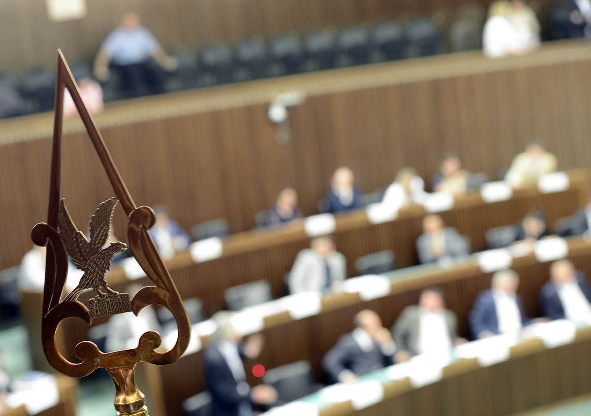 Inizieranno oggi alle ore 10:00 i lavori della 125a seduta antimeridiana del #CRFVG, con il seguente ordine del giorno: https://bit.ly/37Ed19X

✔️Le dirette dall'Aula: http://www.fvg.tv/WebTV/

✔️ Info in tempo reale: https://bit.ly/36kP4Uq