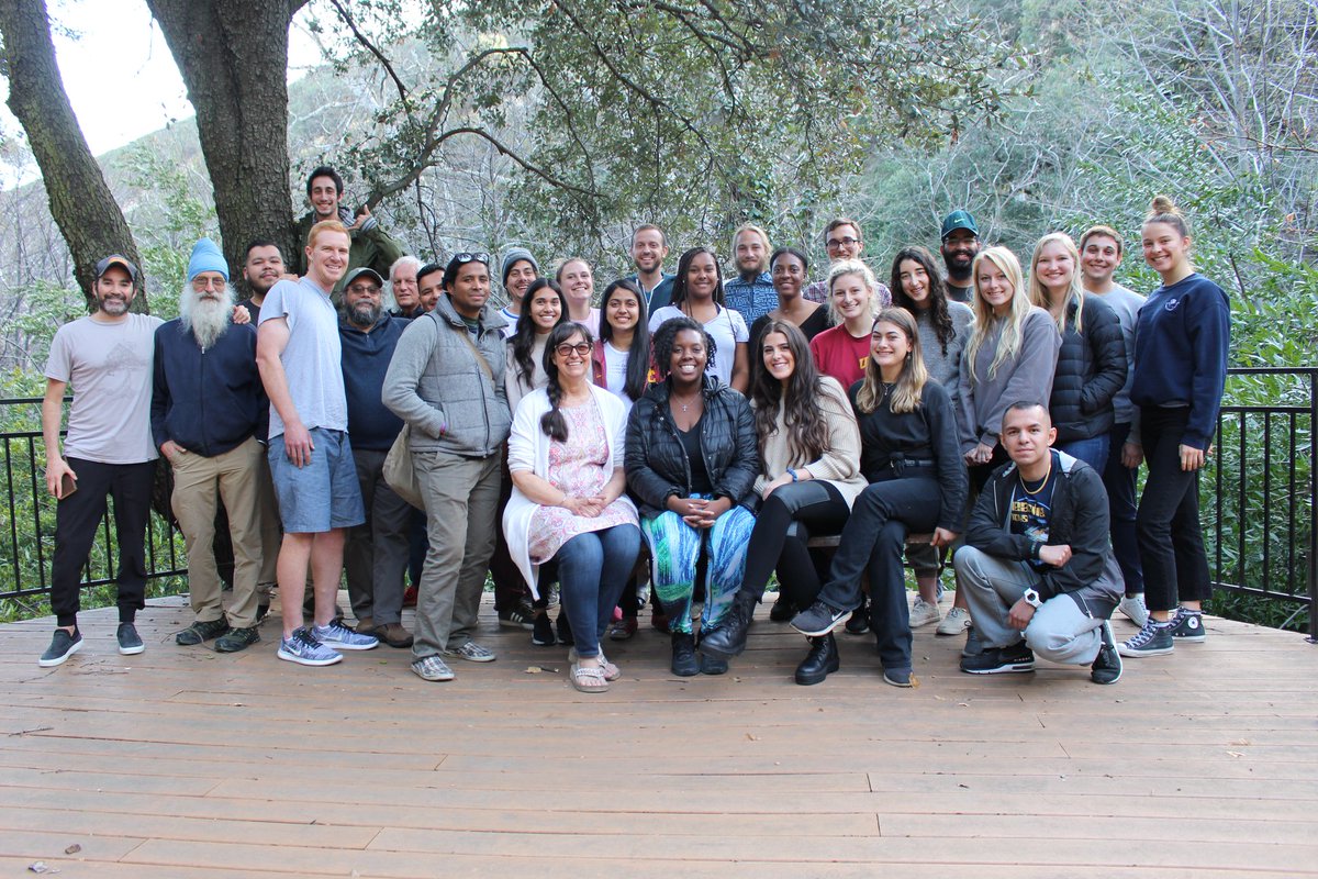 shareamealtruck's tweet photo. At our retreat we laid out some bold plans for our present and future. We're thankful for your support as we enter into a new decade of expanded impact! #HomelessnessEmergency #HomesForAll https://t.co/5KIGdFMUDO