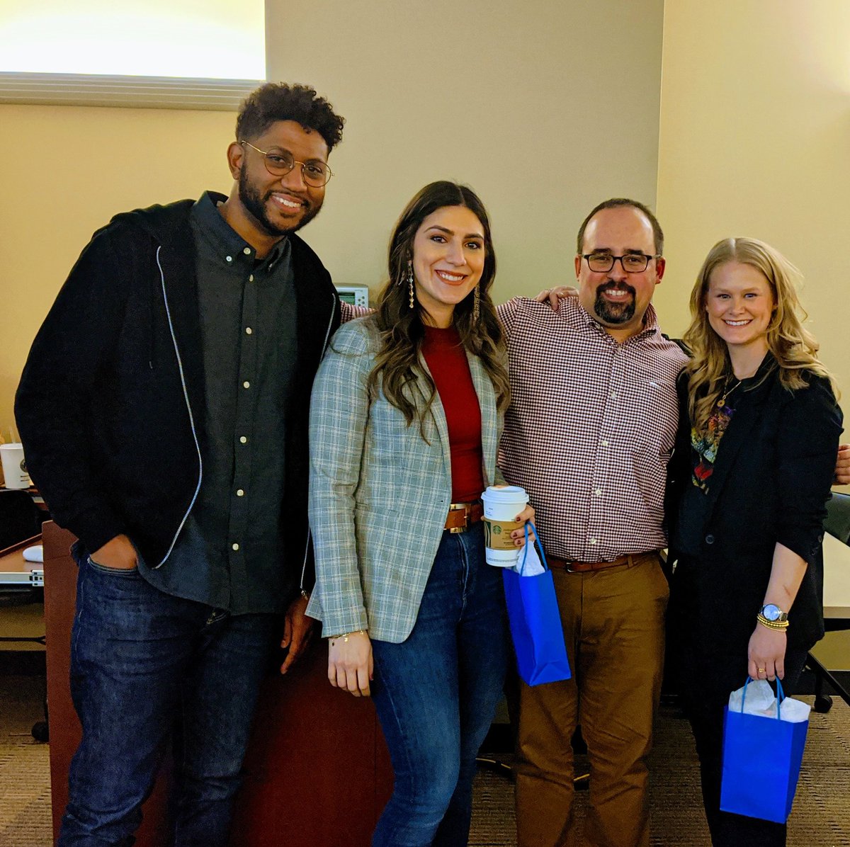 mattragas's tweet photo. Highlight of my week: Star @DePaulPRAD alums visit #PRAD373 class to discuss "Startup Life: The Highs, the Lows, and Everything in Between." Thanks, @ItsRagel (@DeliverrInc) @NatashaJanic (@salesforce), @BALichtman (@GreenStPR1)! #PRADproud #entrepreneurship #eship #startups https://t.co/nIff43Ghsv