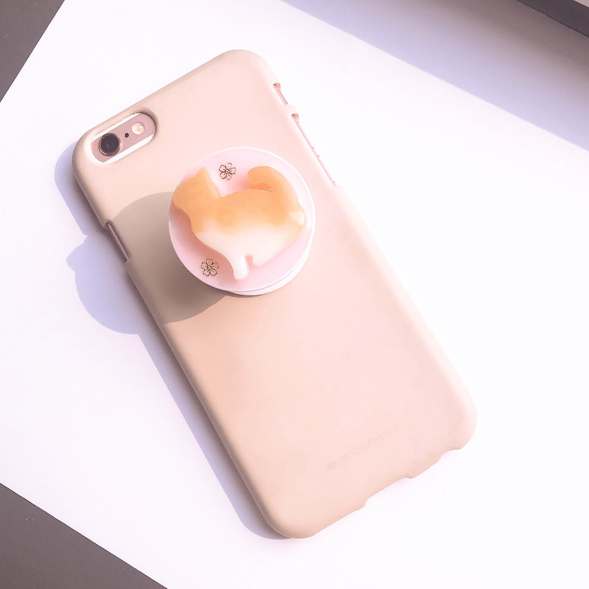 2/8일 부산 모꼬지 <a href="/moggoji_h/">모꼬지 다락 in부산</a> 에 냥이 시리즈 그립톡과 푸른 고래 그립톡 소량(약 3개)들고 갈 예정입니다! 선입금 원하시면 디엠 보내주세요❤️