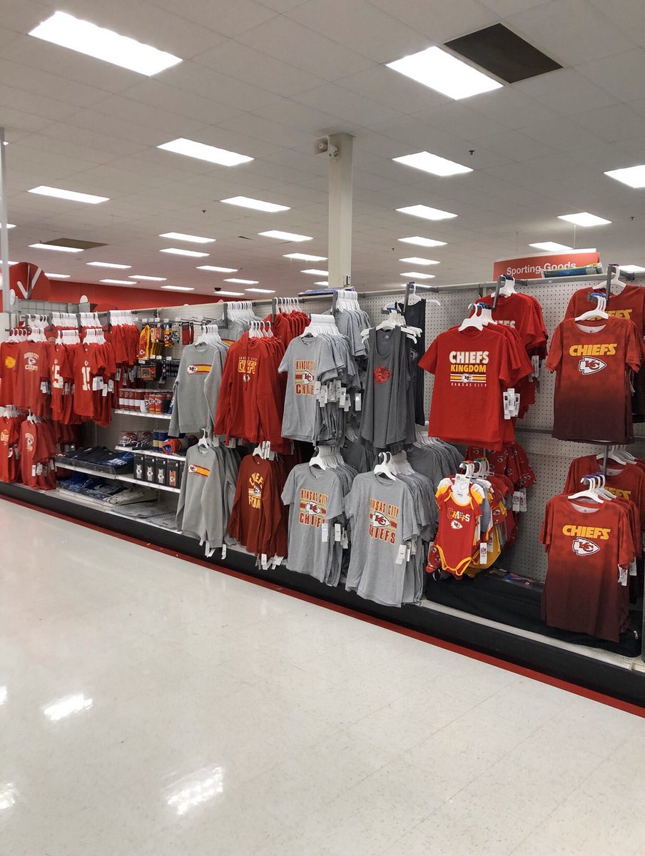 Boe Lawson (@actuallyboe) on Twitter photo #THEWardParkway is sprinting to the end zone ready to #WinTheSuperbowl! #Chiefs #ChiefsKingdom #GoSports <a href="/kristin_raby/">Kristin Raby</a> <a href="/palayeva/">masha santangelo</a> <a href="/RicaDevas/">Erica DeVasier</a> #THEWardParkway is sprinting to the end zone ready to #WinTheSuperbowl! #Chiefs #ChiefsKingdom #GoSports <a href="/kristin_raby/">Kristin Raby</a> <a href="/palayeva/">masha santangelo</a> <a href="/RicaDevas/">Erica DeVasier</a>