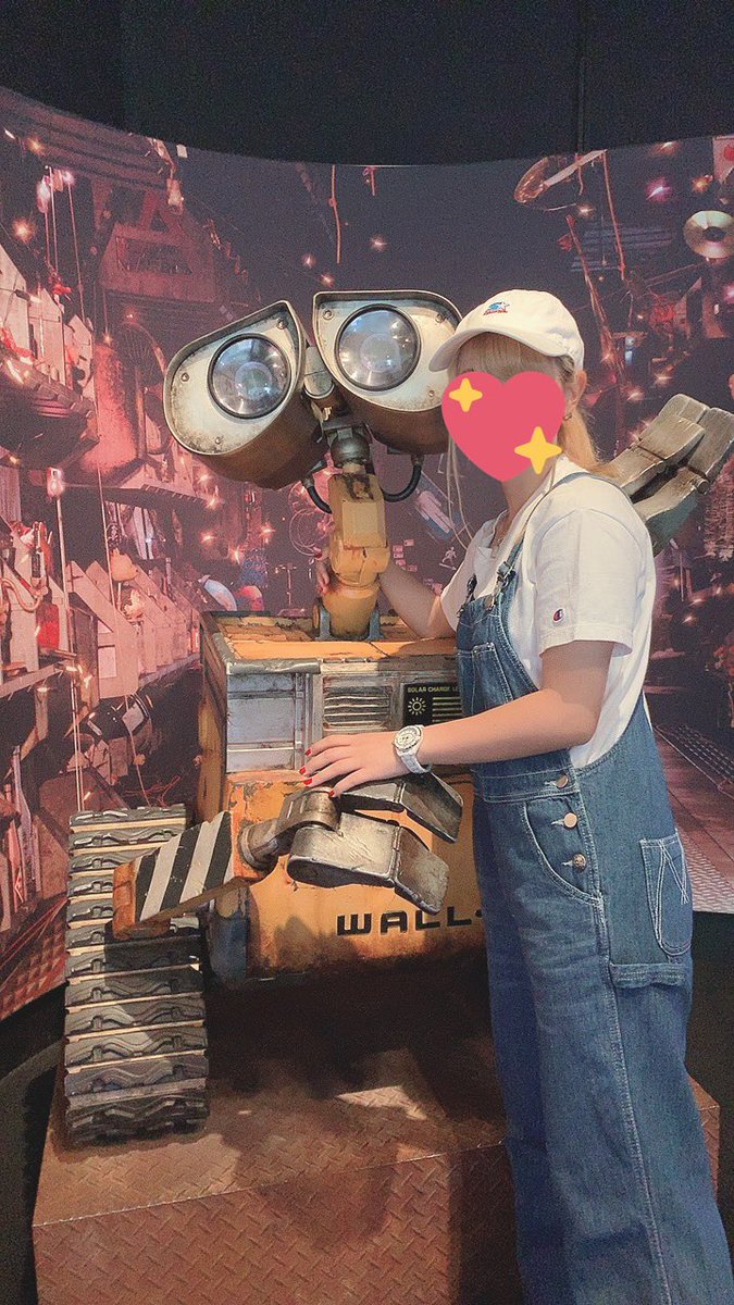 もうかれこれ10年以上WALL・EのオタクなのでPixar祭りでWALL・E放送しろと乱舞してる 