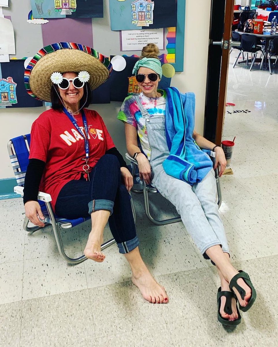 RQSBlueRidge's tweet photo. With the Chiefs in Miami, we had to celebrate with Warm Weather Wednesday! #chiefs #chiefsspiritweek https://t.co/rxYHKKfFjy