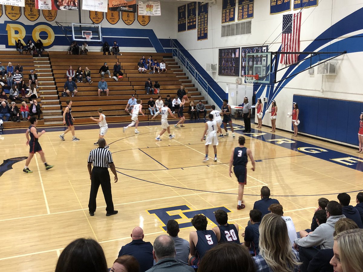 Tesoro_Hoops's tweet photo. Tesoro comes out swinging &amp; grabs 19th victory w/ 85-63 win @ El Toro. Titans jumped out to 49-23 lead @ half w/28-11 run in 2Q, &amp; cruised from there. Mahlen 41 pts on (10) 3’s, Allen 14 pts, Garrett 13 pts &amp; 6 ast &amp; DeAngelo 9 pts &amp; 6 ast for Tesoro, now 19-4, 5-1 in league https://t.co/yBbhirB6KP