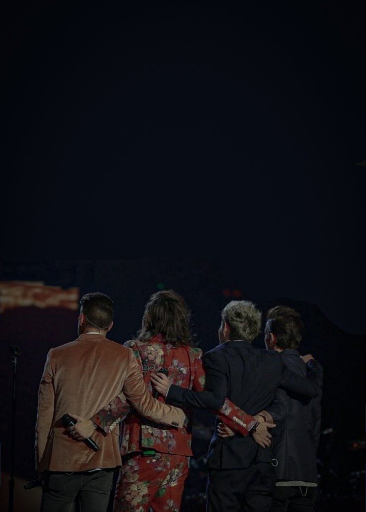 gravitycapas's tweet image. ●Capa e contracapa de caderno One Direction
Pedido de: @mysweetgeorgex 

Rt se salvar 
Curti se gostar
//Jooh