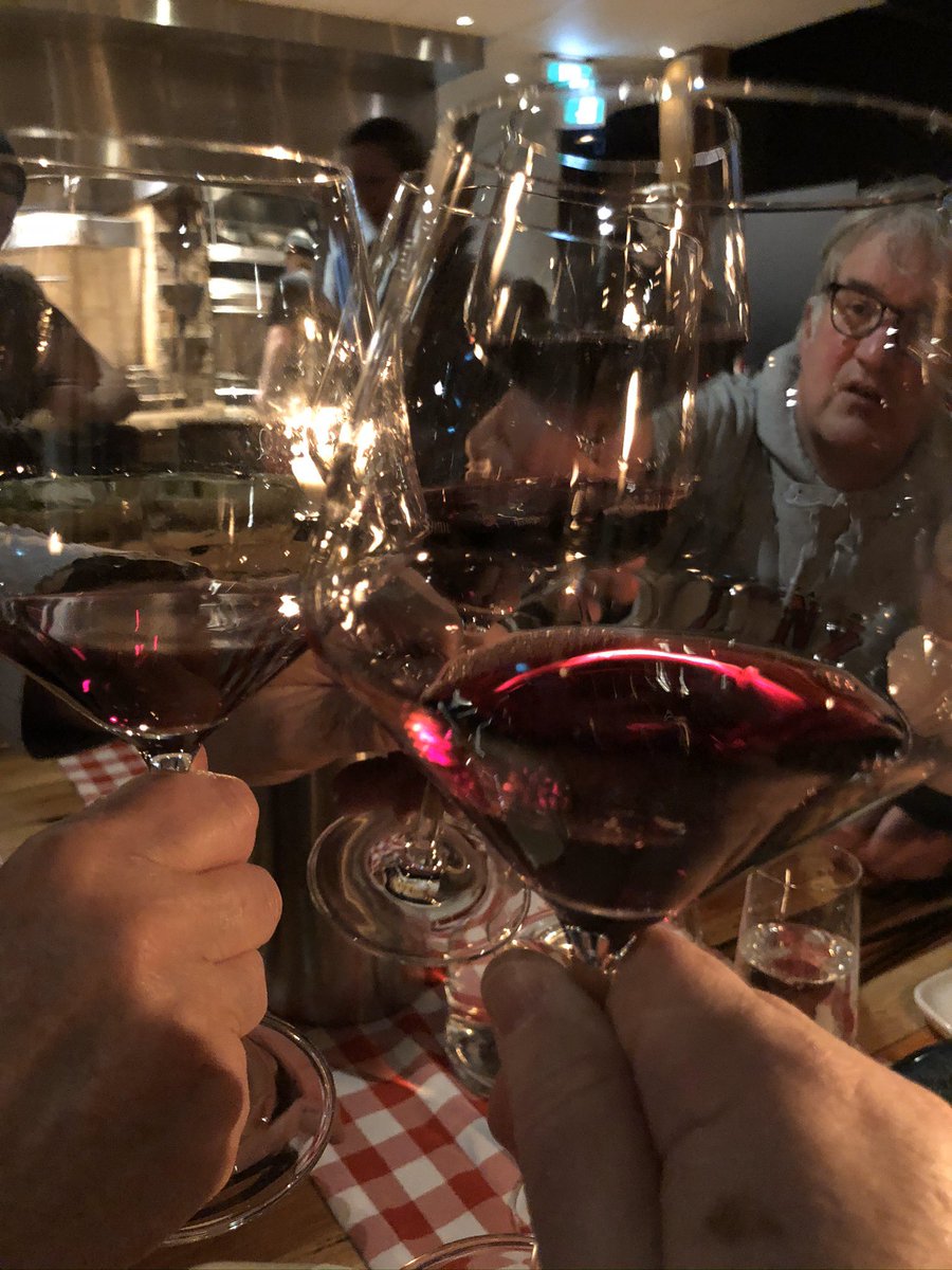 Winestains.ca tweet media