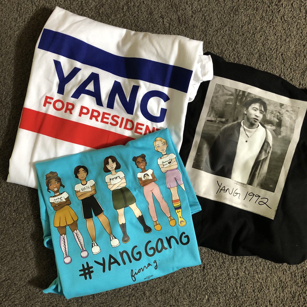 sulusaid's tweet image. OMG my husband surprised ordered me #Yang gear to Australia. All prepped to vote in our Dem Abroad Primary in person.  Can someone send a link to some Yang materials I can print up myself to hand out on the day?  #YangMerch #YangGang #Yang2020 🕺🏻 #HappyDance
