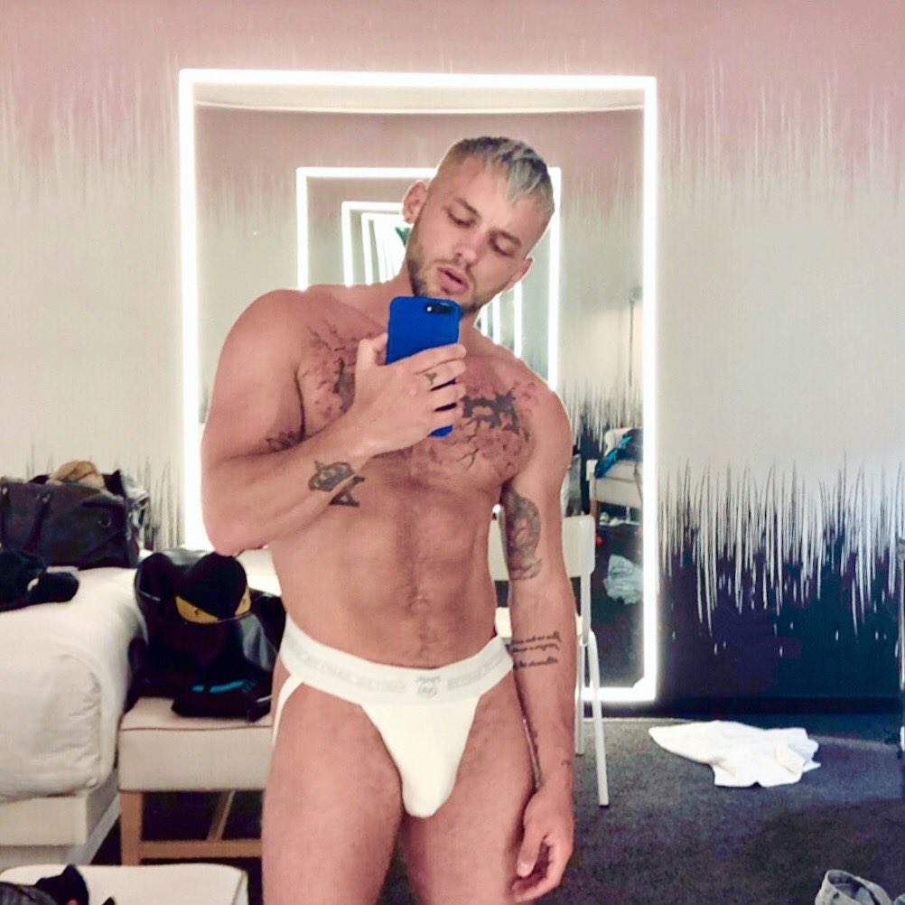 Cameron Rose (@rosecameronn) on Twitter photo 