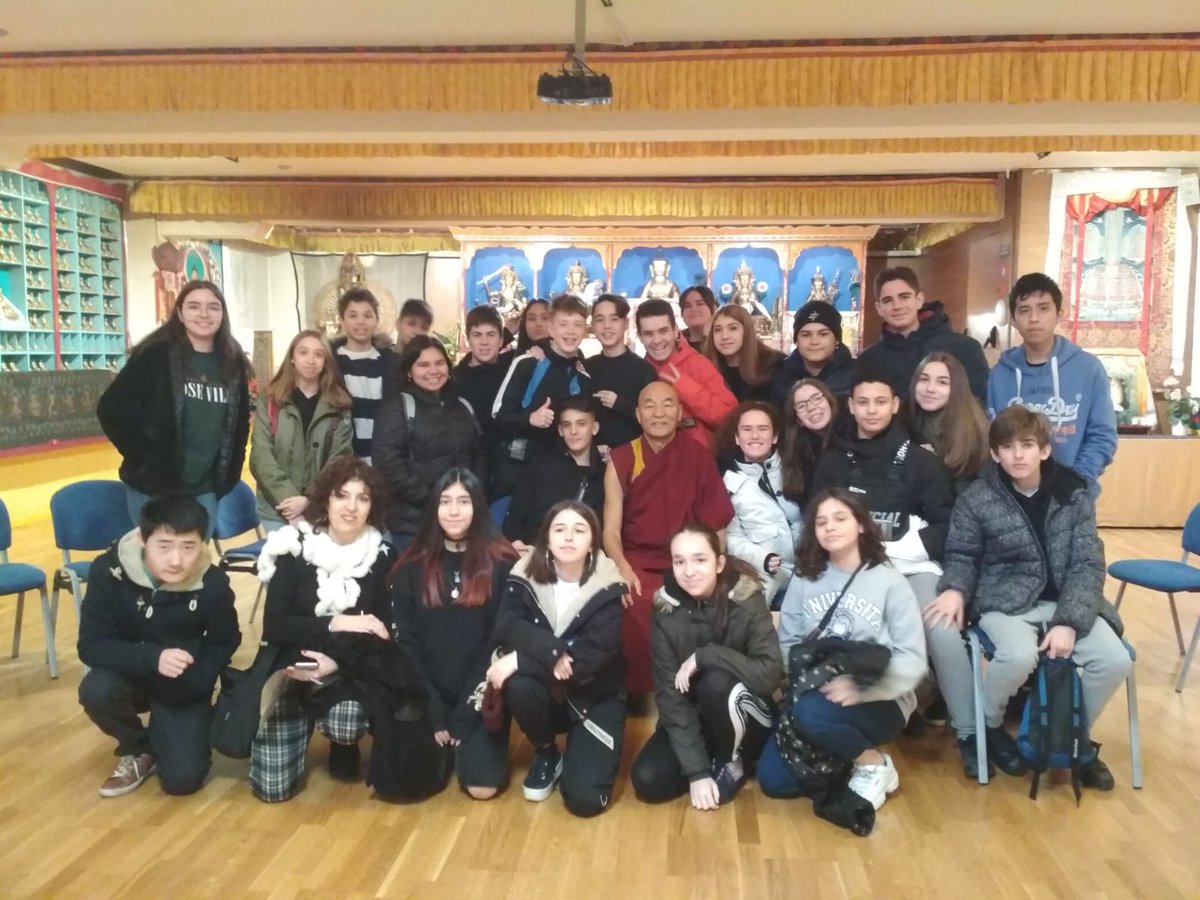 FEPSantRamon's tweet photo. L'alumnat de 3r d'ESO dins de la matèria de religió han anat a visitar una sinagoga jueva i un centre budista.
Podreu trobar totes les fotos al web.
#sortim #aprendreesdivertit #SRNDAC https://t.co/FMVtjQpvRV