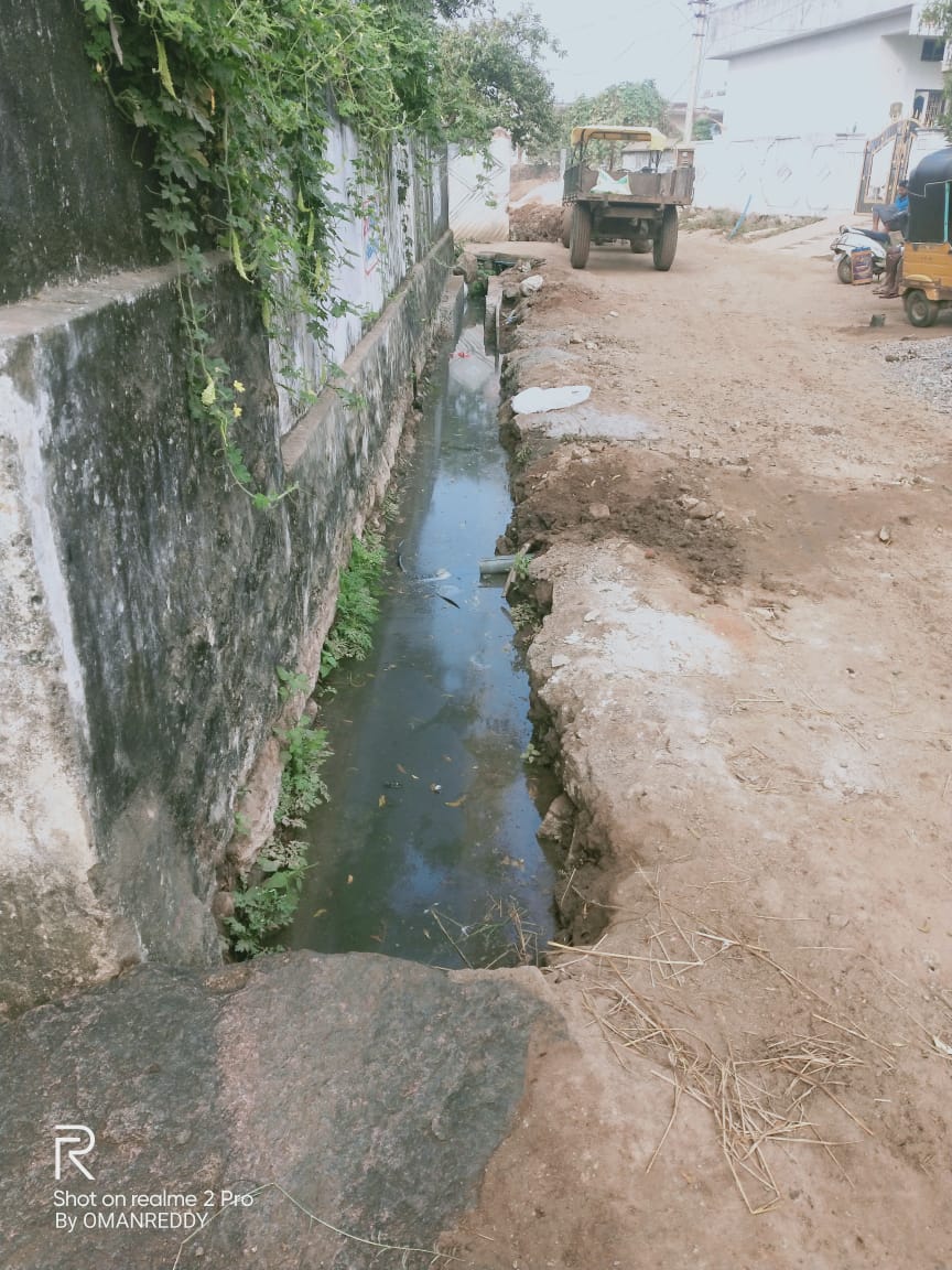 ngo_speed's tweet photo. Hi @MC_GWMC
@Collector_WGLU, Could you please look into this matter urgently. The road situation and sanitation is worst in this area - 33rd Division, Kothapally Village. We have complained about it before but no proper action has been taken.

@ArooriRamesh 
@KTRTRS 
 Thanks. https://t.co/nhFDPCslej