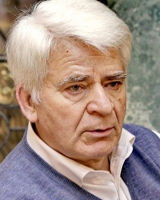 Chess.com - Happy 82nd birthday to Boris Spassky! 🎂🎁🎊 The