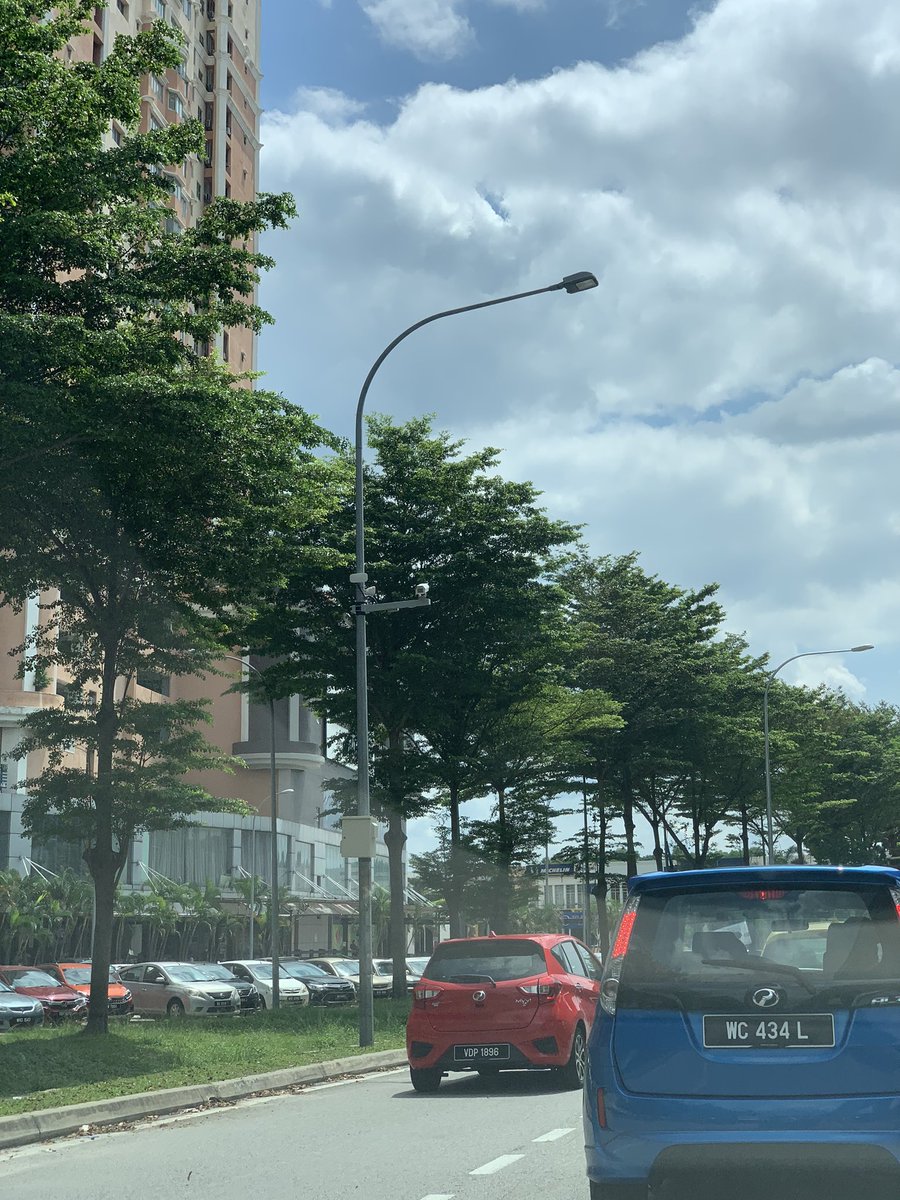 eljaelee's tweet photo. @michellengms what’s up with the increased surveillance along Persiaran Kewajipan? Are these assets operated by MPSJ? and if so, what are they capturing? https://t.co/W8IyvKFUi5