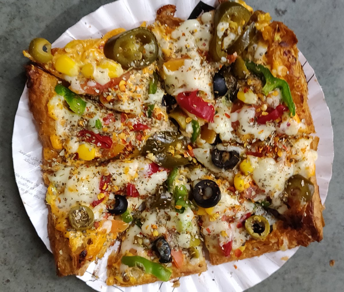 mananjain_'s tweet photo. Name :- Bobby's Sp. Puff
Raste :- 4.5/5⭐
Price :- 120 Rs
Place :- Bobby Maskabun ,IIM Road

Well it is not a Pizza 🍕 It is neither a sandwhich 🥪 It is “The Bobby’s Special Puff” #ahmedabad #ahmedabadfood #ahmedabadfoodie #ahmedabadfoodblogger  #foodinahmedabad  #hungrito https://t.co/3gxsrNiClq