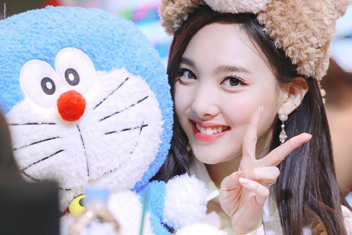 nayeon smiling (@nayeon_smiling) on Twitter photo 