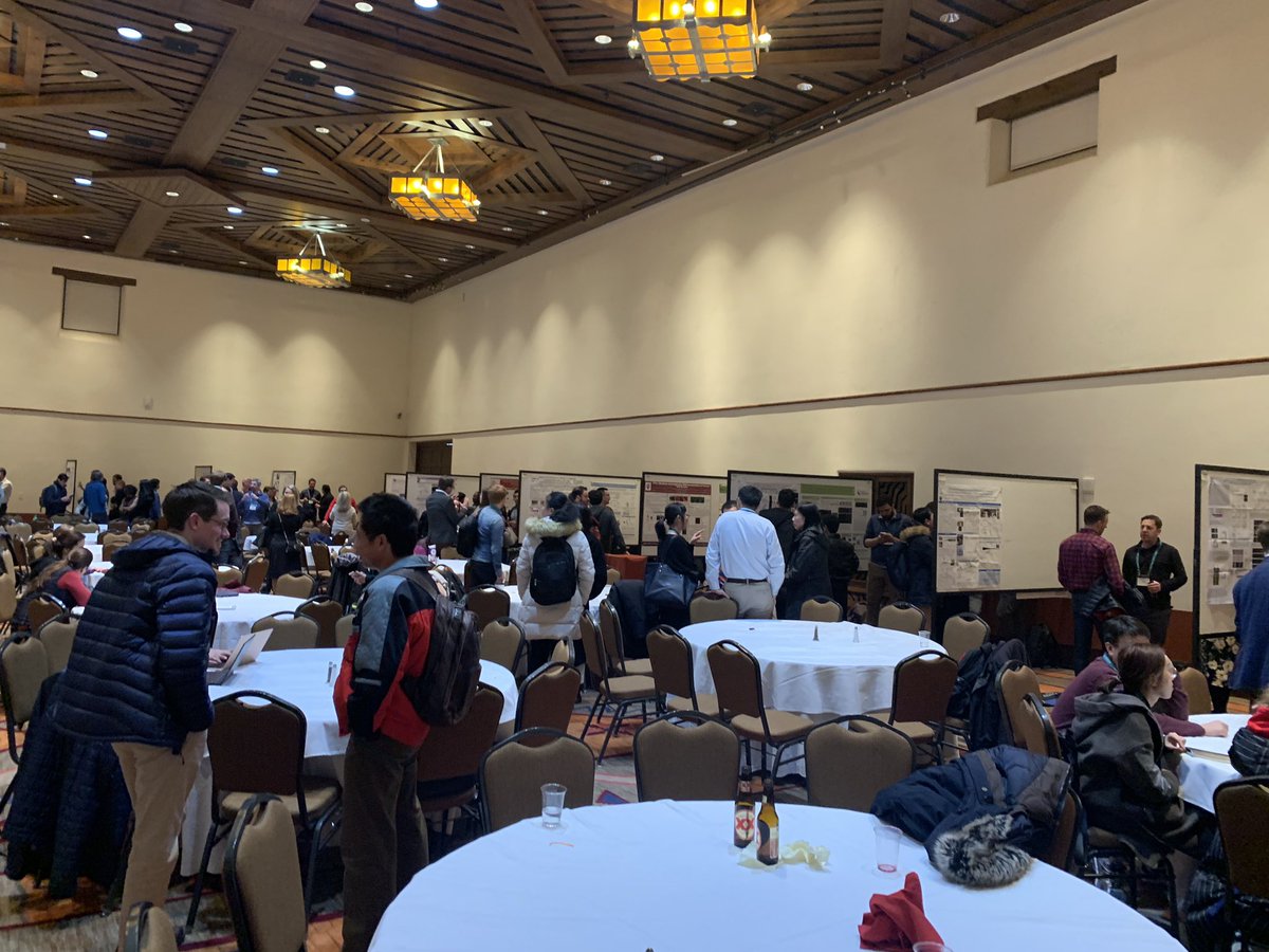 JunSungMoon1's tweet photo. Light bite&deep hot discussion with excellent posters #KSIslet20 #KSisletbio #KSDiabetes https://t.co/4x1kwRpHLl