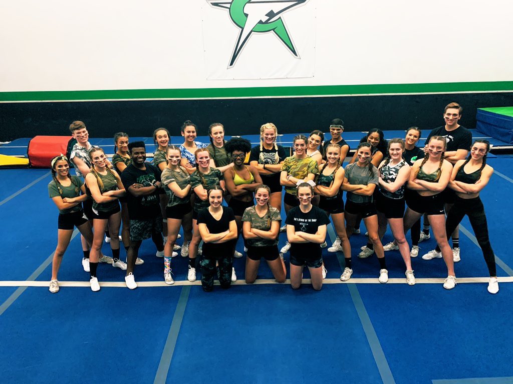 CFBlackout's tweet photo. OFF 2 🌴P A L M S☀️P R I N G S🌴!!! #ofvyt #greengang #4kenrod #spiritsports #smioc6 https://t.co/9UJ4phpIFb