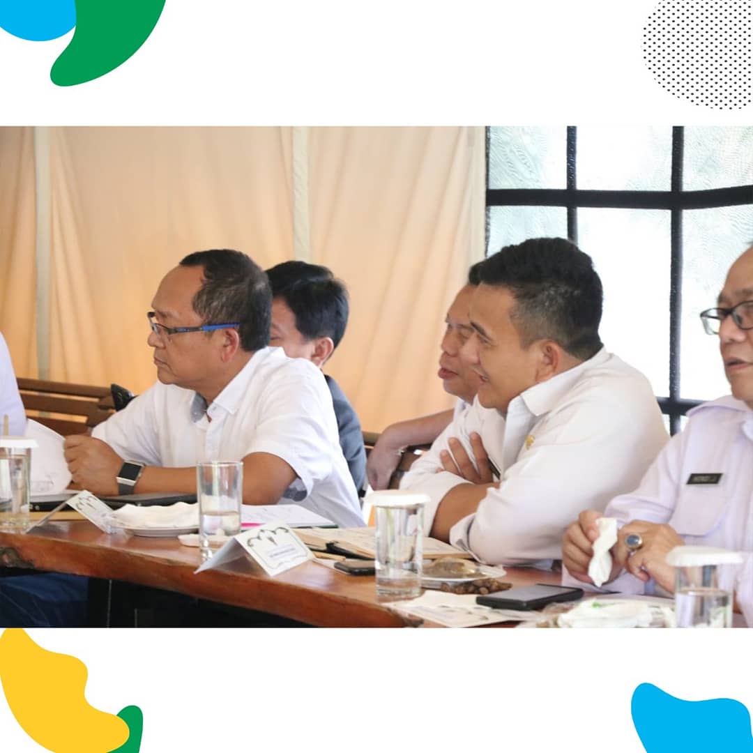 dpmdesajbr's tweet photo. Rabu (29/1) Bertempat di Lembang Kab. Bandung Barat, Kepala Dinas Pemberdayaan Masyarakat dan Desa Provinsi Jawa Barat menghadiri Rapat Pimpinan (Rapim) Gubernur Jawa Barat dengan Pejabat Eselon II di Lingkungan Pemerintah Provinsi Jawa Barat Tahun 2020 https://t.co/ra4hlodpbw
