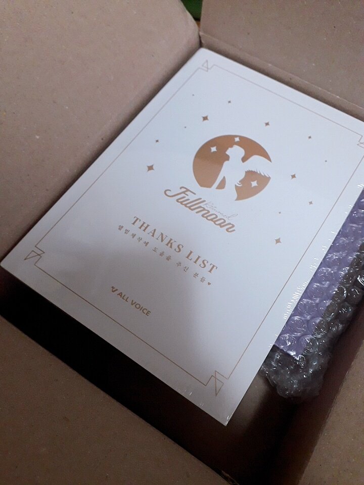 Cytrus_AL's tweet photo. 달빛천사 앨범 도착했어요ㅠㅠ
2500번대라 일빠로 배송됐다ㅎㅎ
언박싱 영상을 이미 봐서 막 감동은 없지만 그래도 넘 좋아용ㅜㅜ 열심히 들을게요 용신님♡♡ https://t.co/ymyzhJuksK