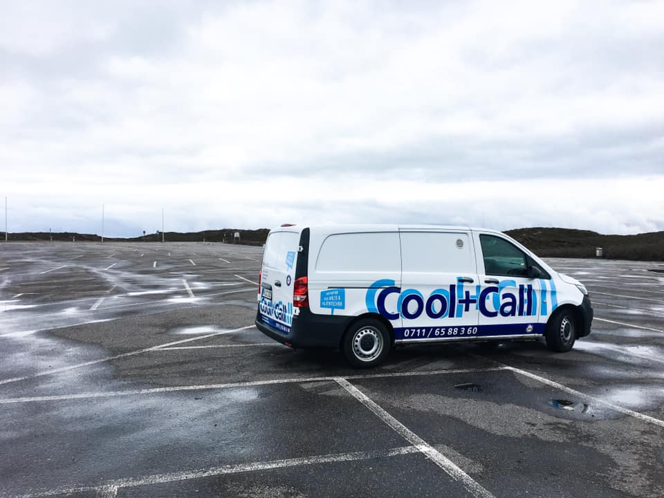 CoolandCallGmbH's tweet photo. Das Cool + Call Team auf Sylt.. selbst die kleinste Insel ist für uns nicht unerreichbar 😎💯 #teamcoolandcall #cooling #airconditioning #cool #sylt #island #team #kälte #Kältetechnik #bestteam #kalt #cold #teamworkmakesthedreamwork https://t.co/leg179HFmt
